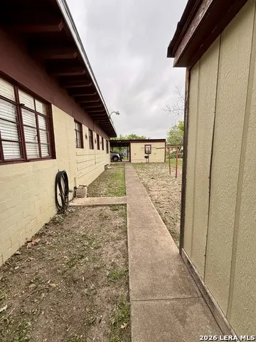 86 Chandler Ave Brackettville, TX 78832