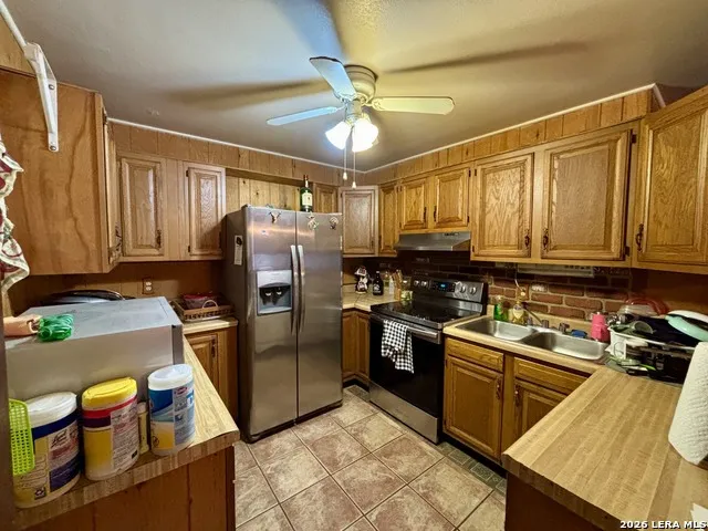 86 Chandler Ave Brackettville, TX 78832