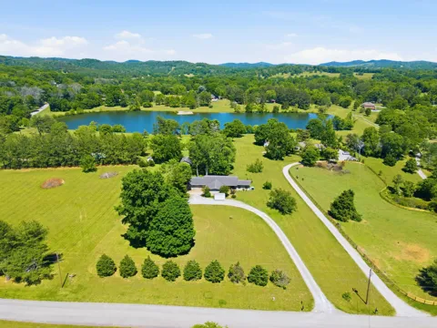 1020 Bunker Hill Dr