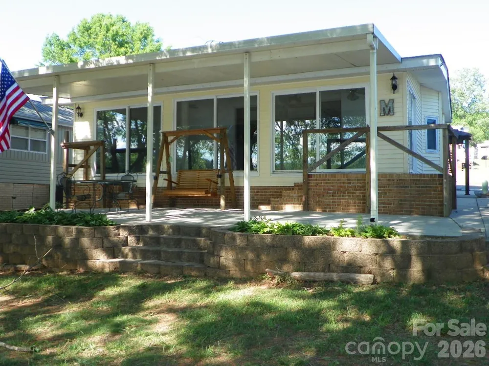 105 Dogwood Circle New London, NC 28127