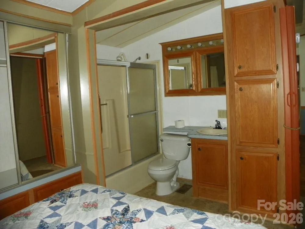 105 Dogwood Circle New London, NC 28127