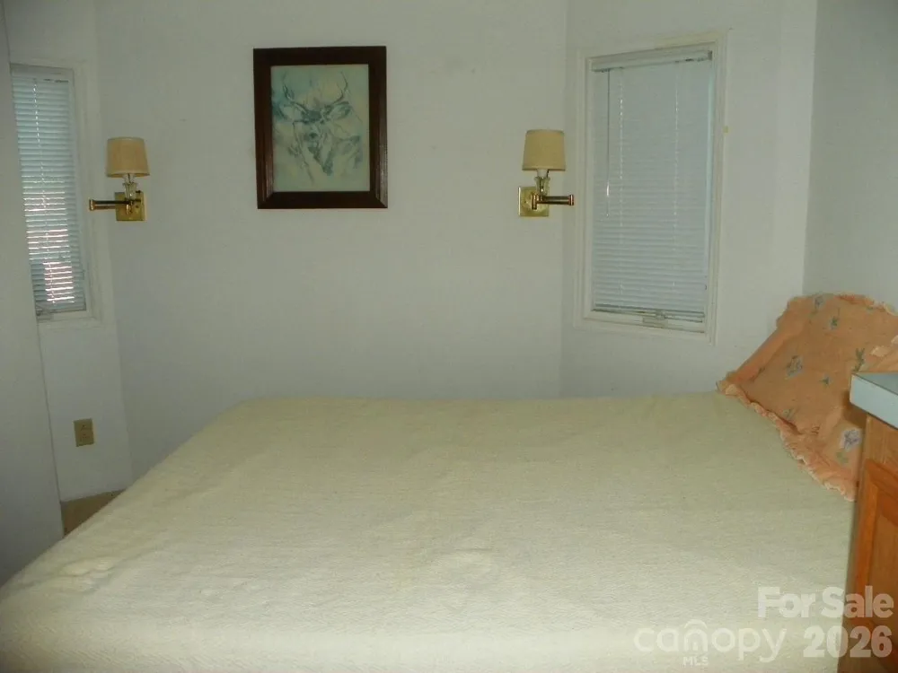 105 Dogwood Circle New London, NC 28127