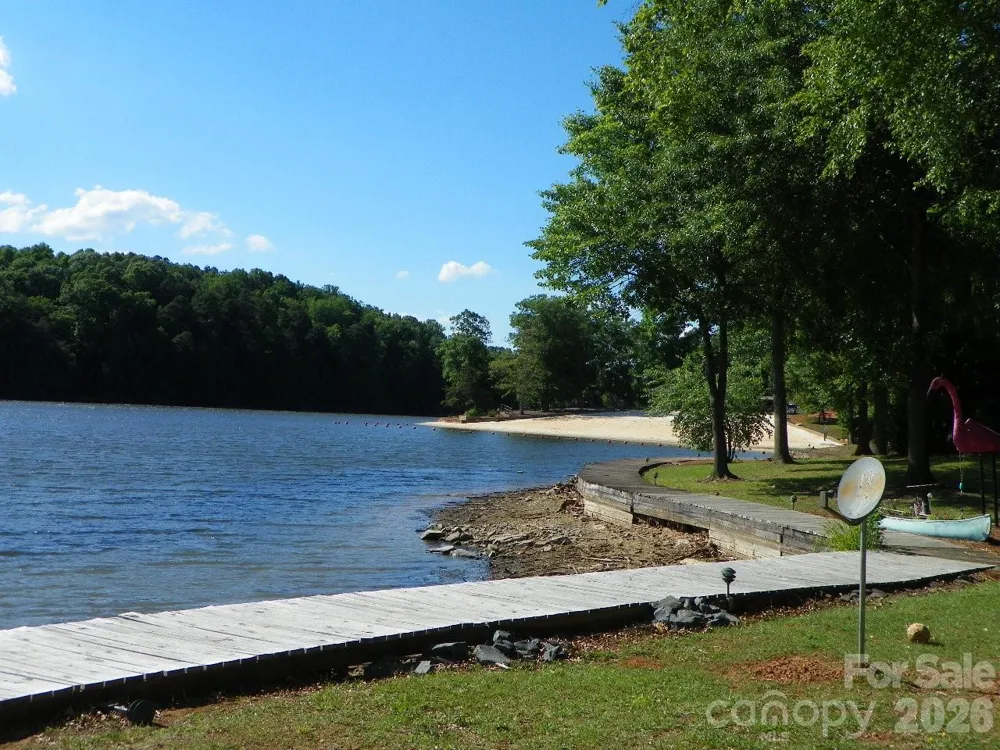 105 Dogwood Circle New London, NC 28127