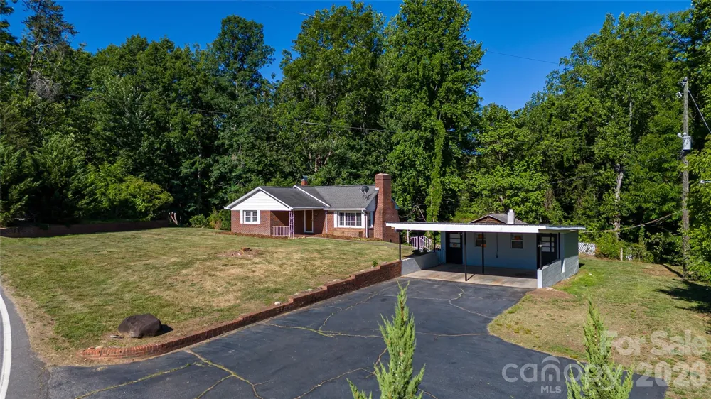 3036 Flat Gap Road Valdese, NC 28690