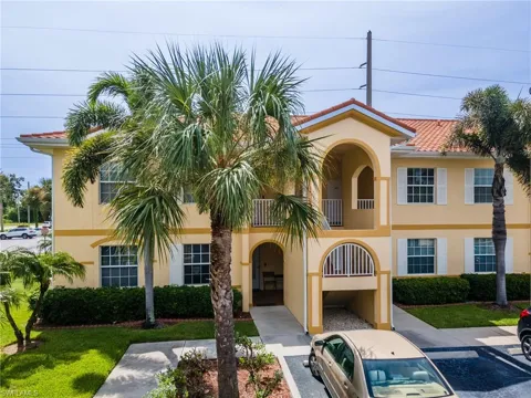 950 Hancock Creek South Boulevard #411