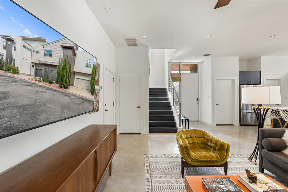2105 Goodrich Avenue #2 Austin, TX 78704