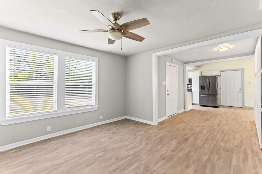 208 Lee Ivie Lane Emory, TX 75440