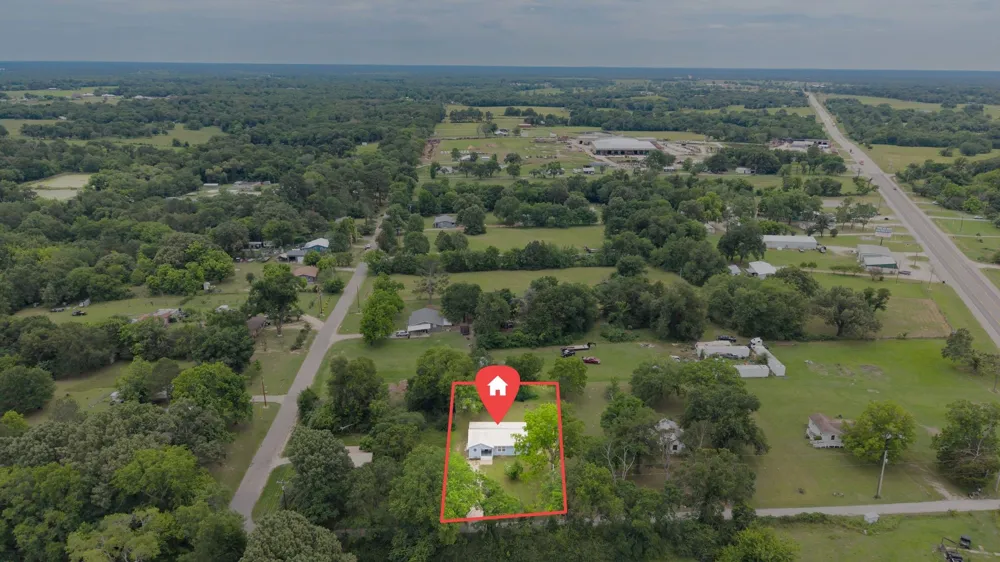 208 Lee Ivie Lane Emory, TX 75440