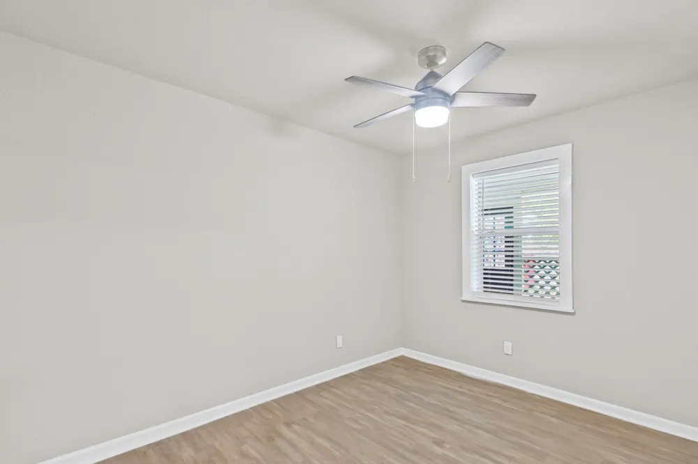 208 Lee Ivie Lane Emory, TX 75440