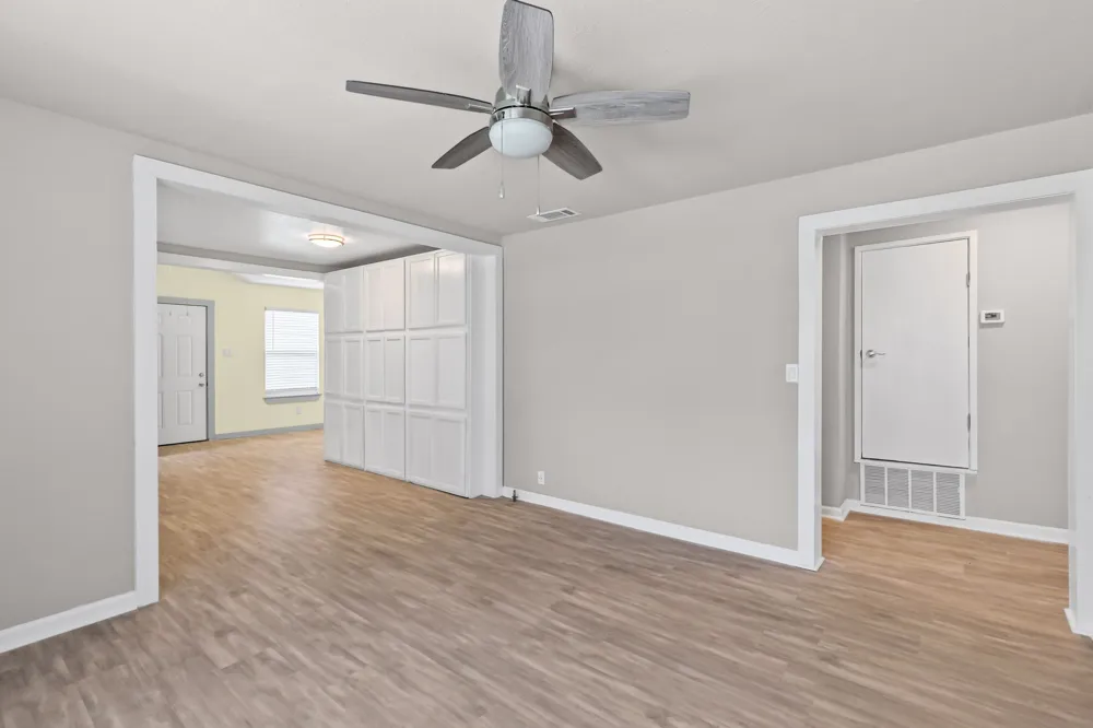 208 Lee Ivie Lane Emory, TX 75440