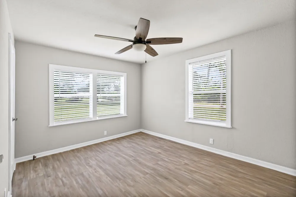 208 Lee Ivie Lane Emory, TX 75440