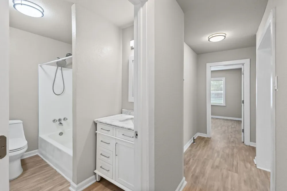 208 Lee Ivie Lane Emory, TX 75440