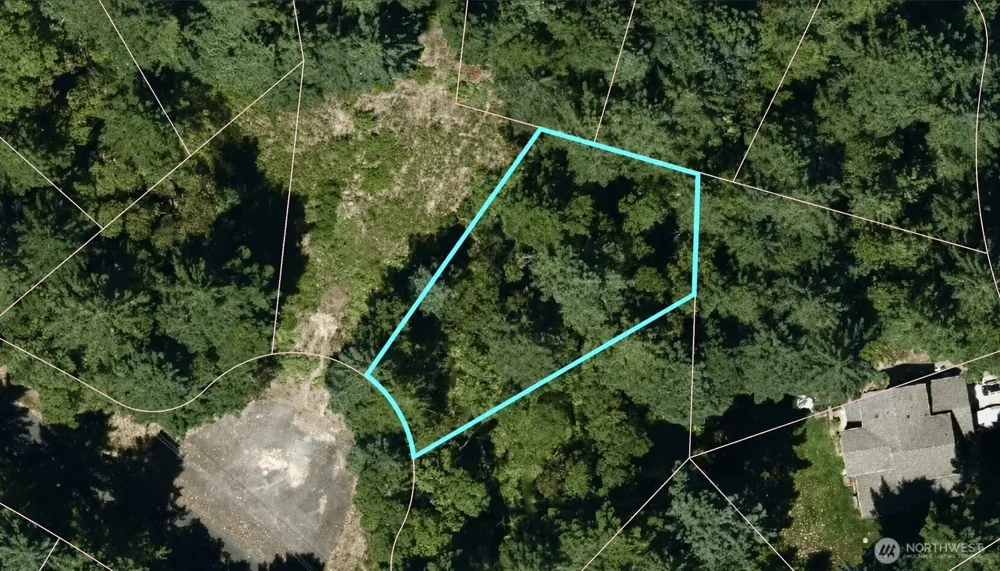 12027 Country Club Drive Anderson Island, WA 98303