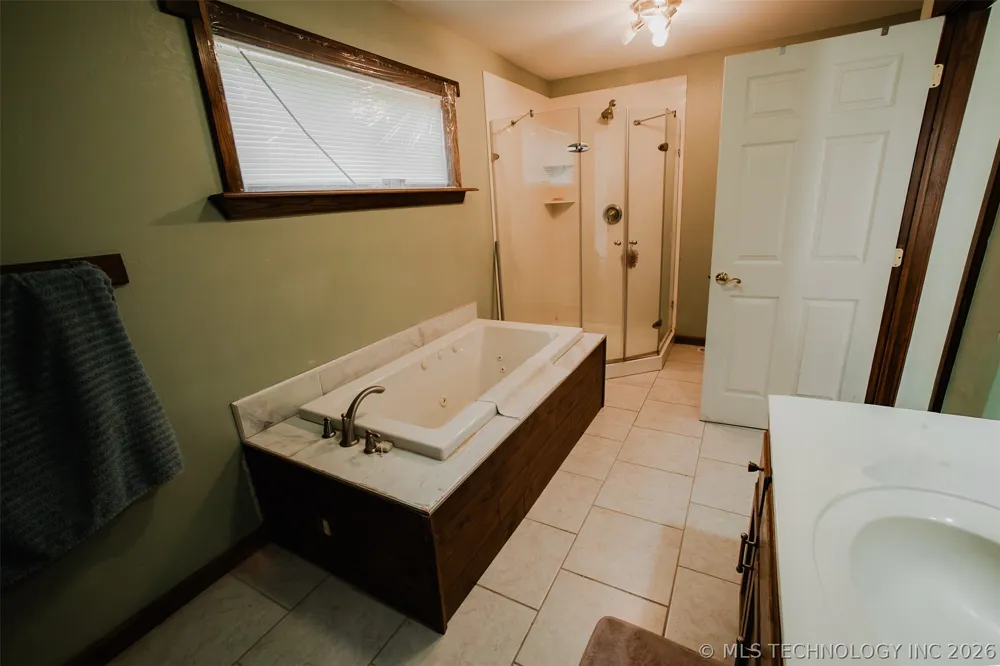 11915 S 24th Street W Oktaha, OK 74450