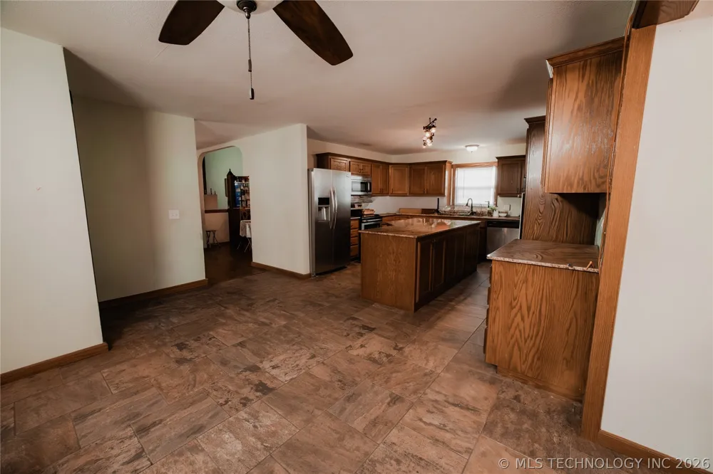 11915 S 24th Street W Oktaha, OK 74450