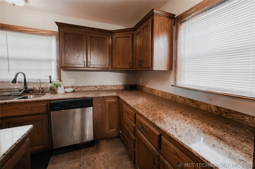 11915 S 24th Street W Oktaha, OK 74450