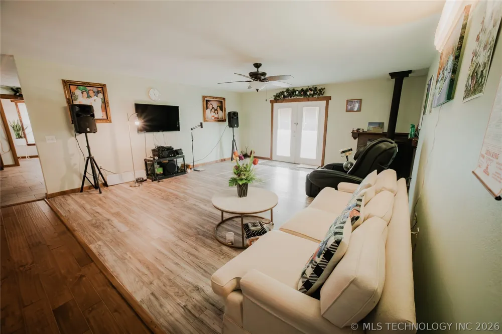 11915 S 24th Street W Oktaha, OK 74450