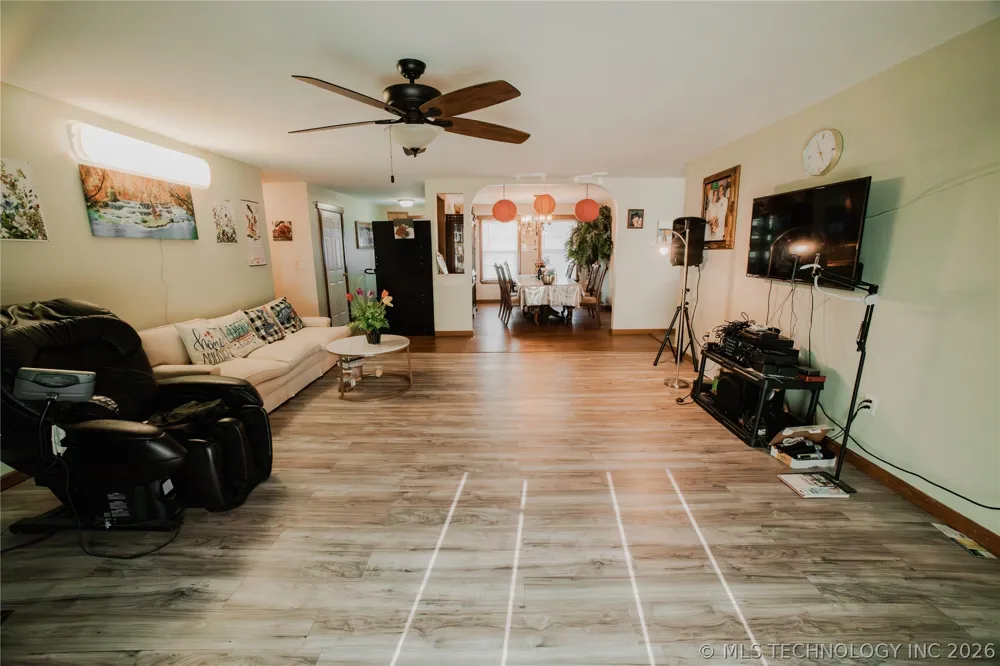 11915 S 24th Street W Oktaha, OK 74450
