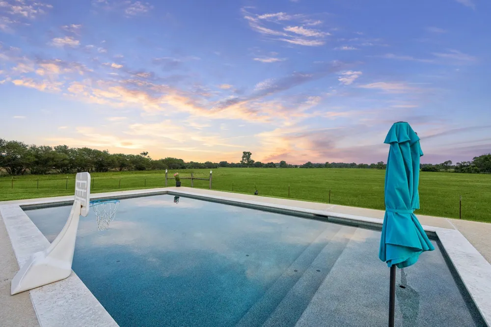 2258 Maler Road Sealy, TX 77474