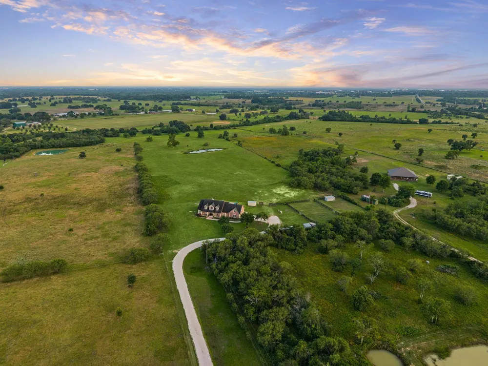 2258 Maler Road Sealy, TX 77474