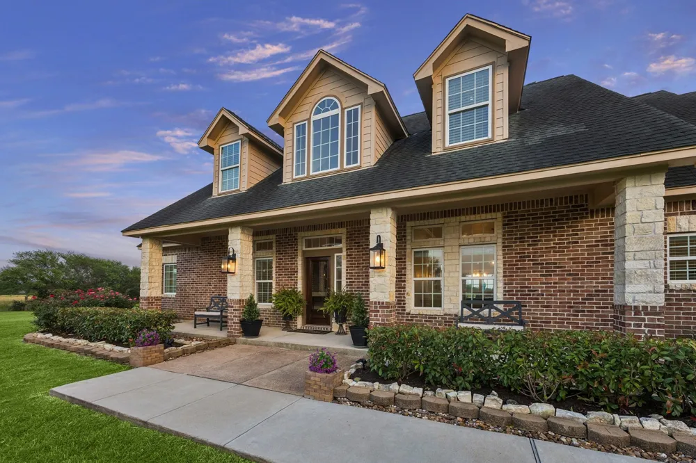 2258 Maler Road Sealy, TX 77474