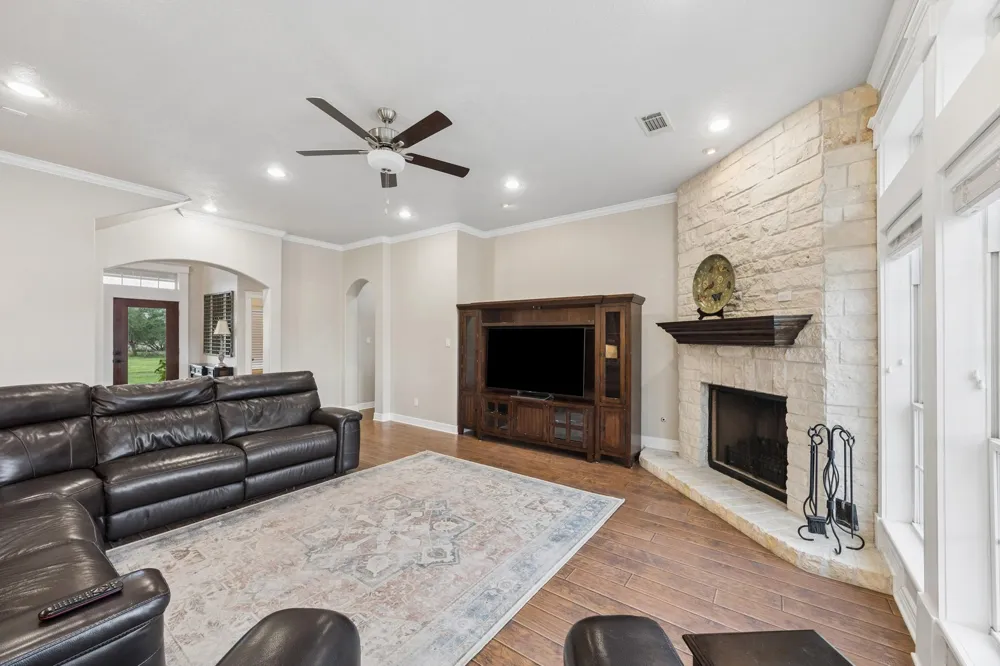 2258 Maler Road Sealy, TX 77474