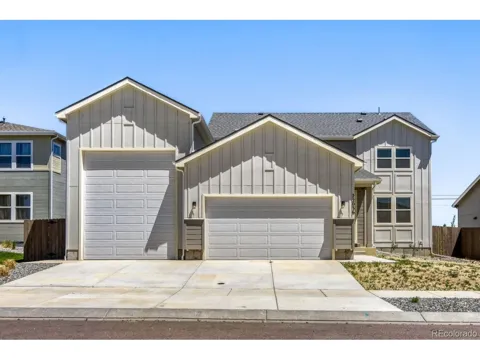 22036 Cattlemen Run