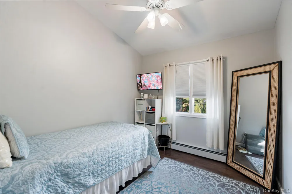 24 Biltmore Avenue Extension Oakdale, NY 11769