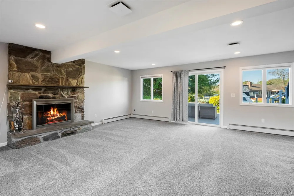 24 Biltmore Avenue Extension Oakdale, NY 11769