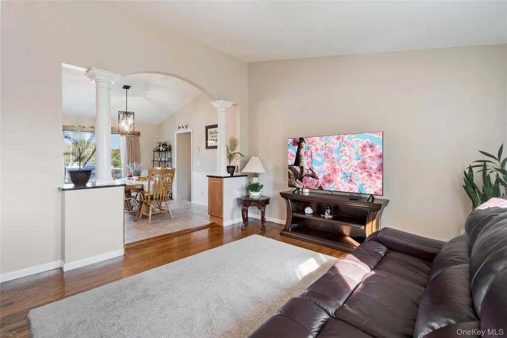 24 Biltmore Avenue Extension Oakdale, NY 11769