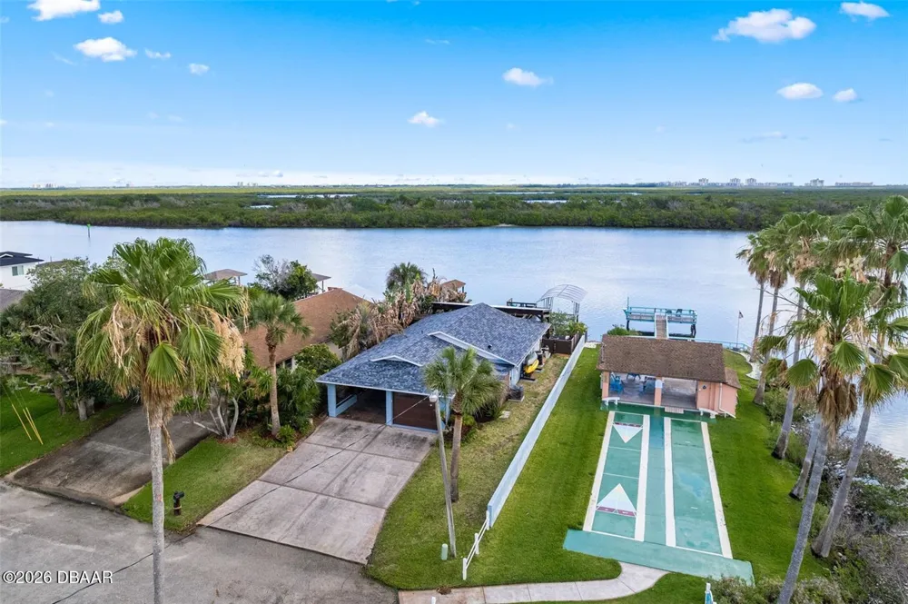29 Pelican Lane Edgewater, FL 32141