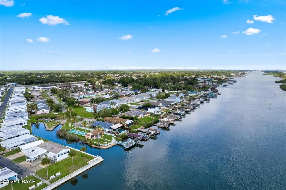 29 Pelican Lane Edgewater, FL 32141