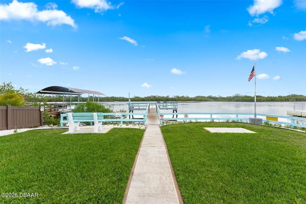 29 Pelican Lane Edgewater, FL 32141