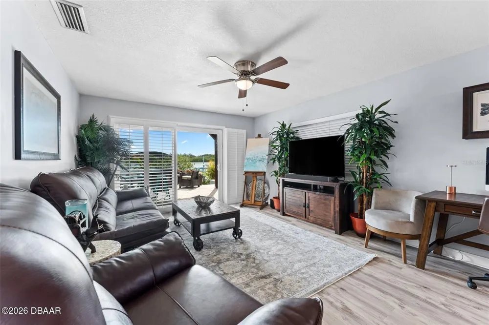 29 Pelican Lane Edgewater, FL 32141