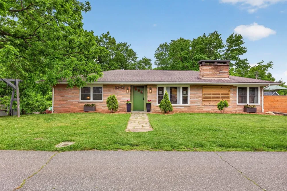 Dunbar St Bryson City, NC 28713
