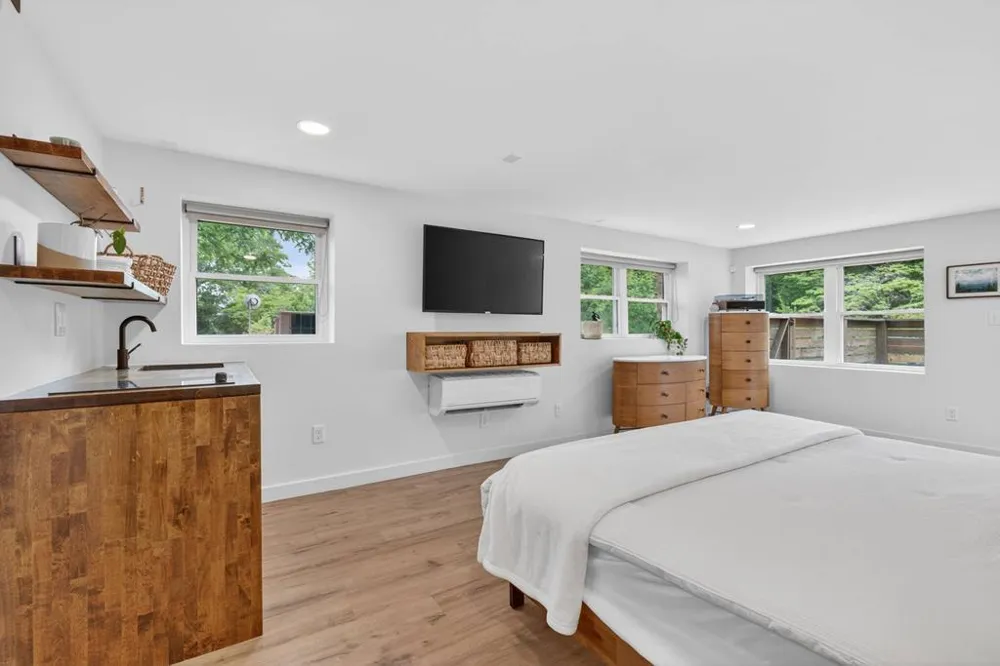 Dunbar St Bryson City, NC 28713
