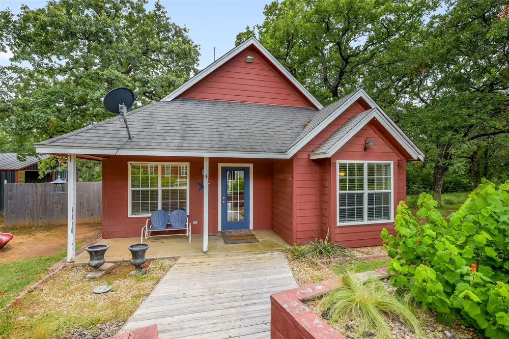 3391 Fm 2190 Jacksboro, TX 76458