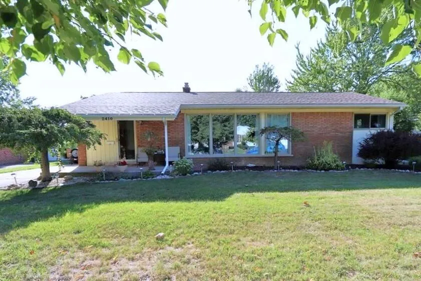 2410 Middlefield Road Trenton, MI 48183