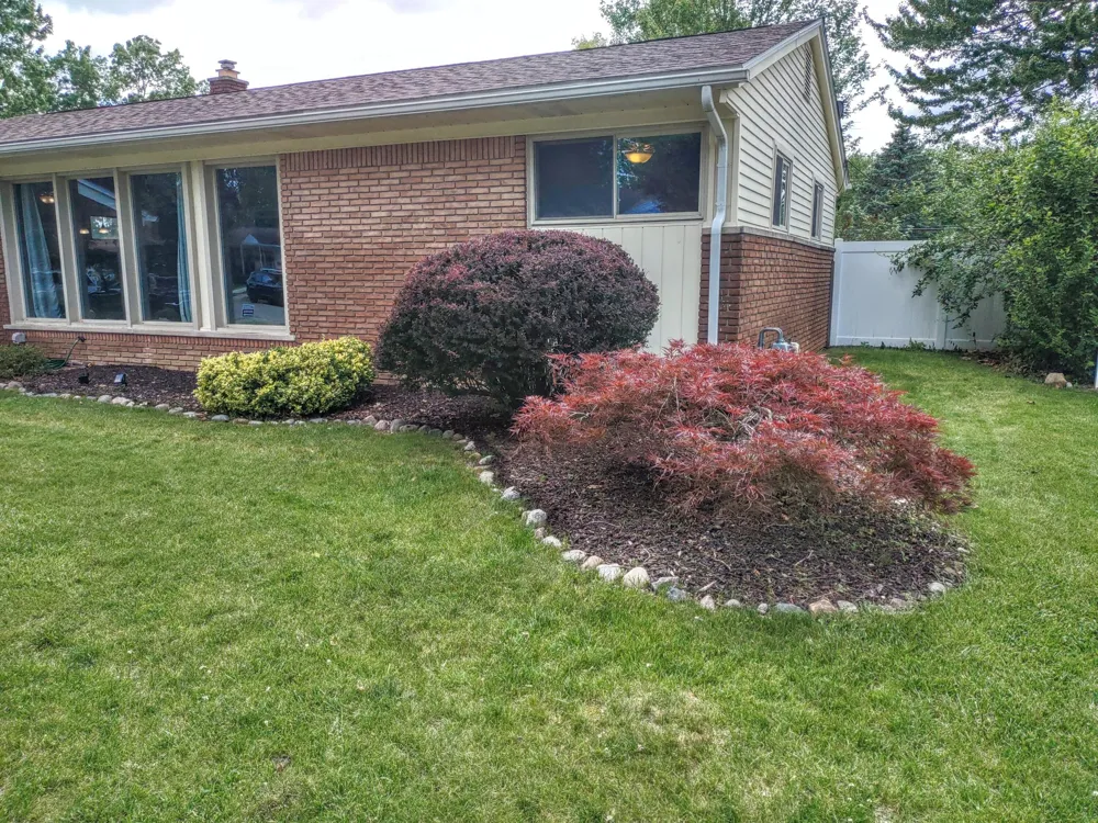 2410 Middlefield Road Trenton, MI 48183