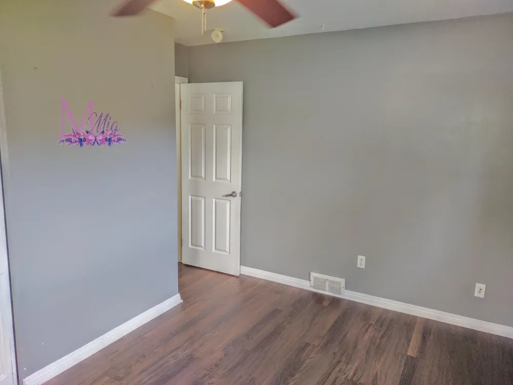2410 Middlefield Road Trenton, MI 48183