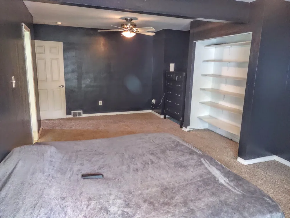 2410 Middlefield Road Trenton, MI 48183