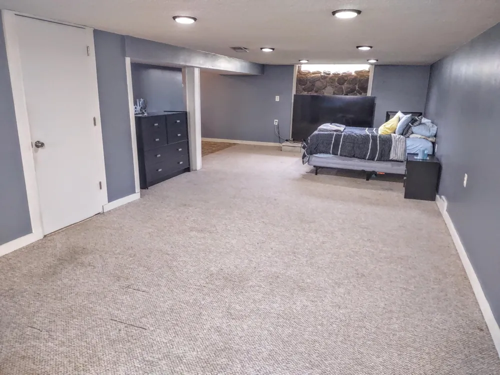 2410 Middlefield Road Trenton, MI 48183