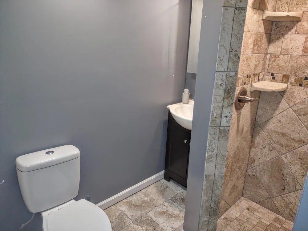 2410 Middlefield Road Trenton, MI 48183