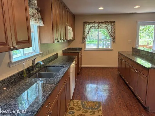 9083 Island Drive Clay Township, MI 48001