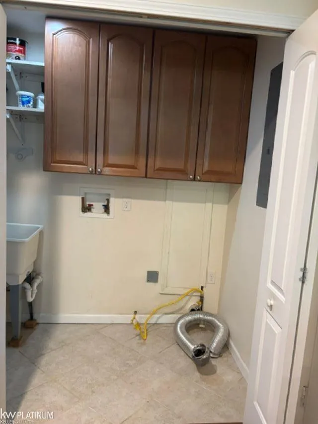 9083 Island Drive Clay Township, MI 48001