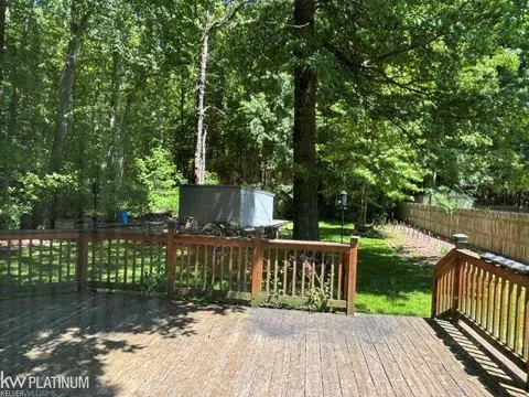 9083 Island Drive