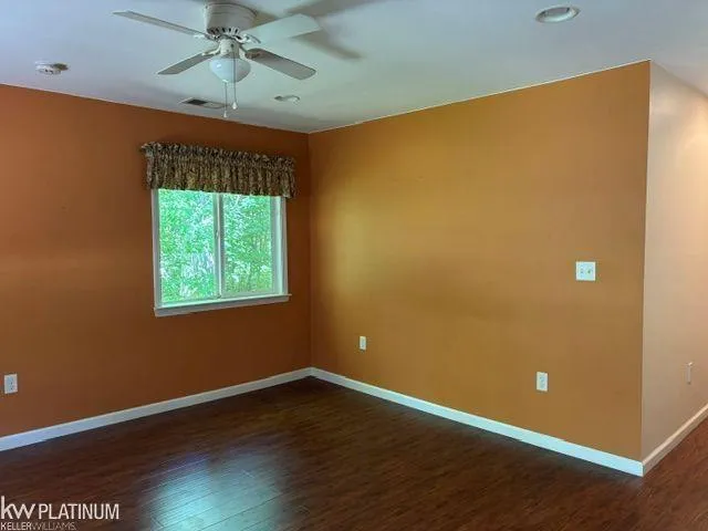 9083 Island Drive Clay Township, MI 48001
