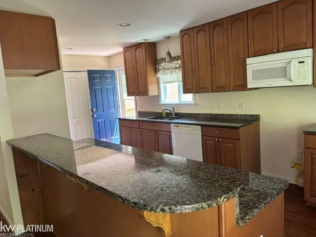 9083 Island Drive Clay Township, MI 48001