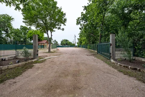 1051 Old 1460 Trail
