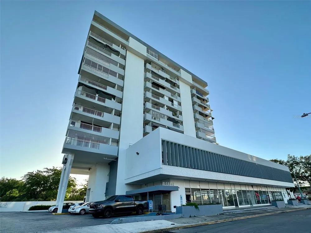 1802 ALCAZAR #404 Ponce, PR 00716